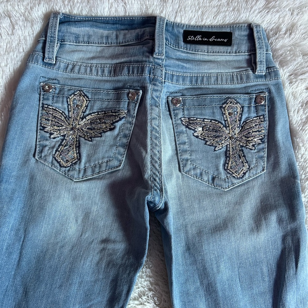Embroidered Stella in Dreams jeans